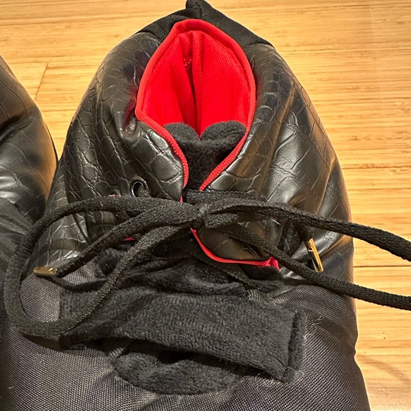 Sneaker Slippers One Size - Picture 5 of 10